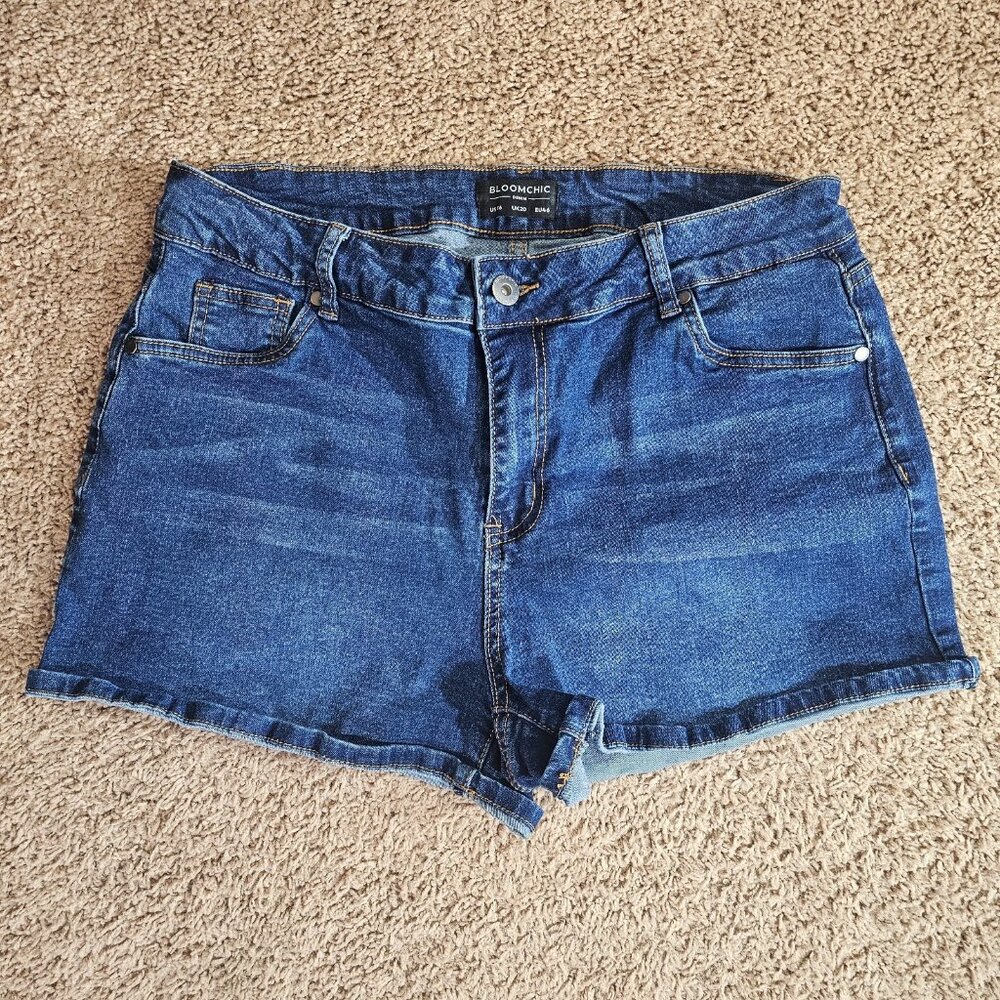 Bloomchic Jean Shorts Womens 16 Blue Stretch Roll Hem Mid Rise Denim Casual